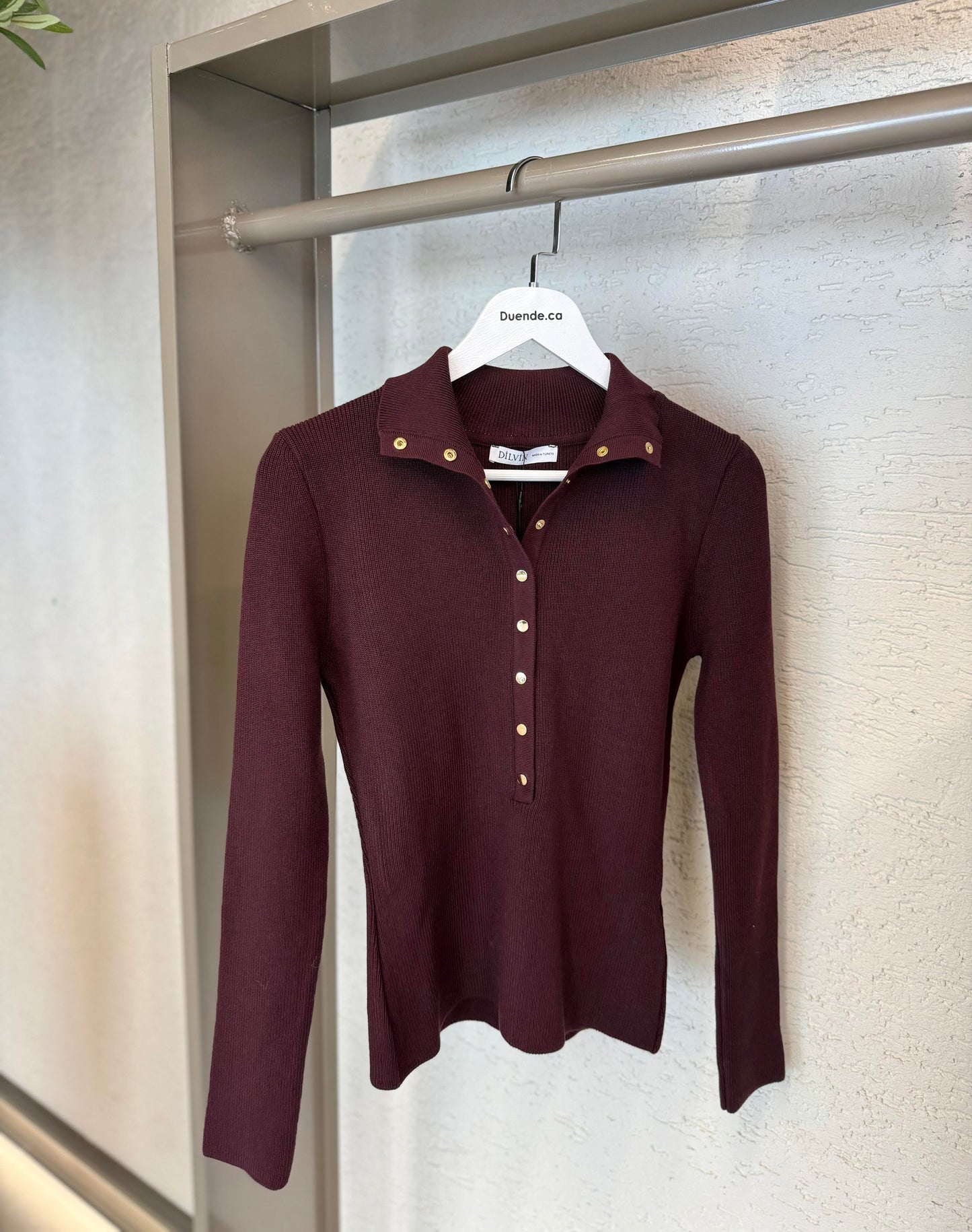 High-Neck Snap-Button Knit Sweater – Burgundy