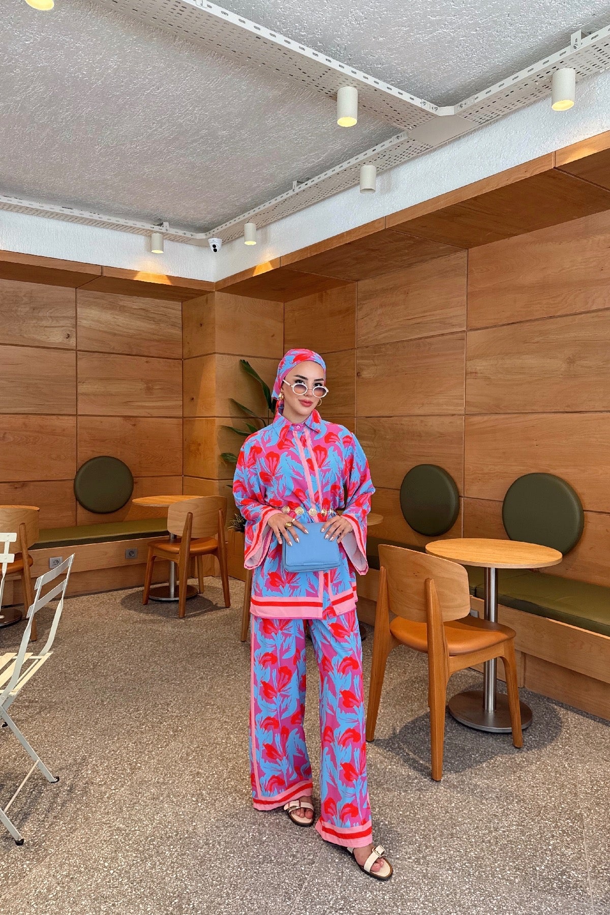 Como Chic Three-Piece Outfit Set