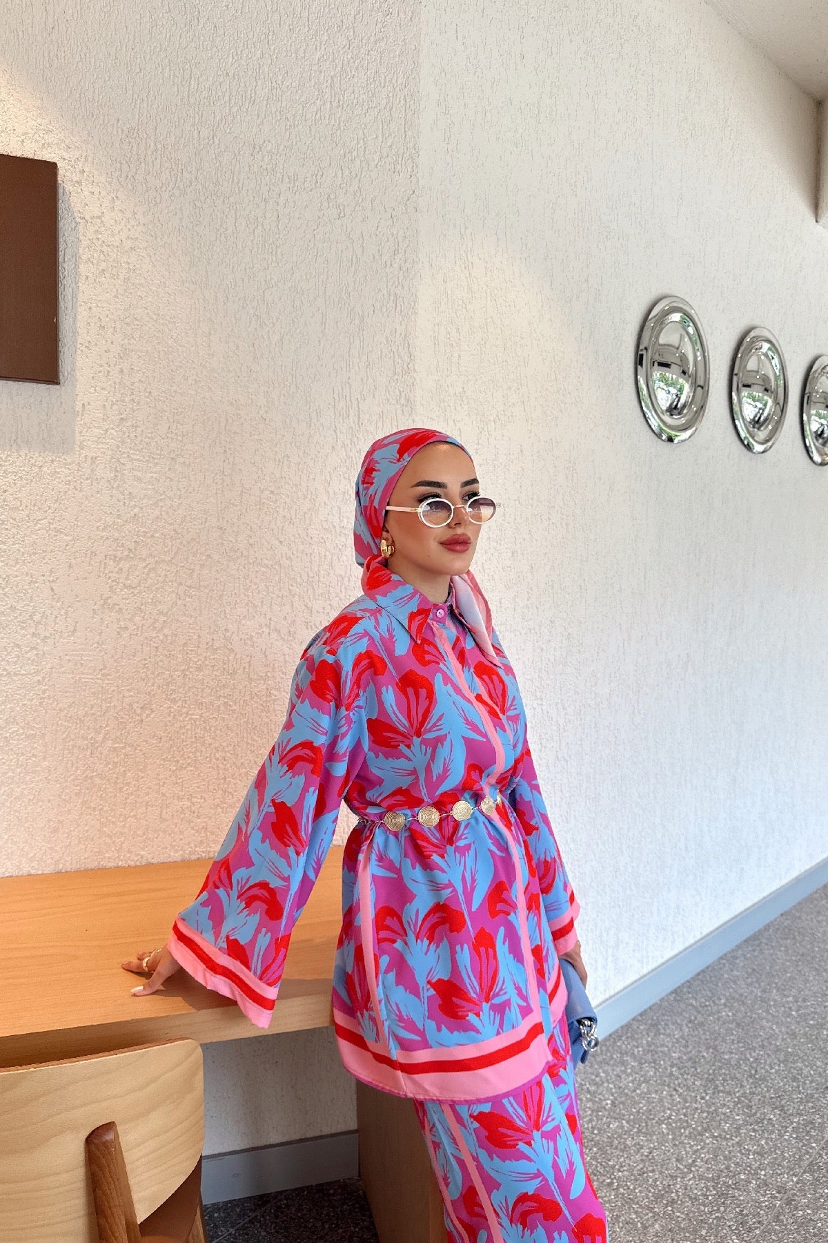 Como Chic Three-Piece Outfit Set