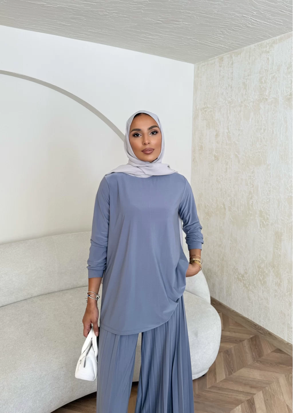 Casual Grey Two-Piece Outfit