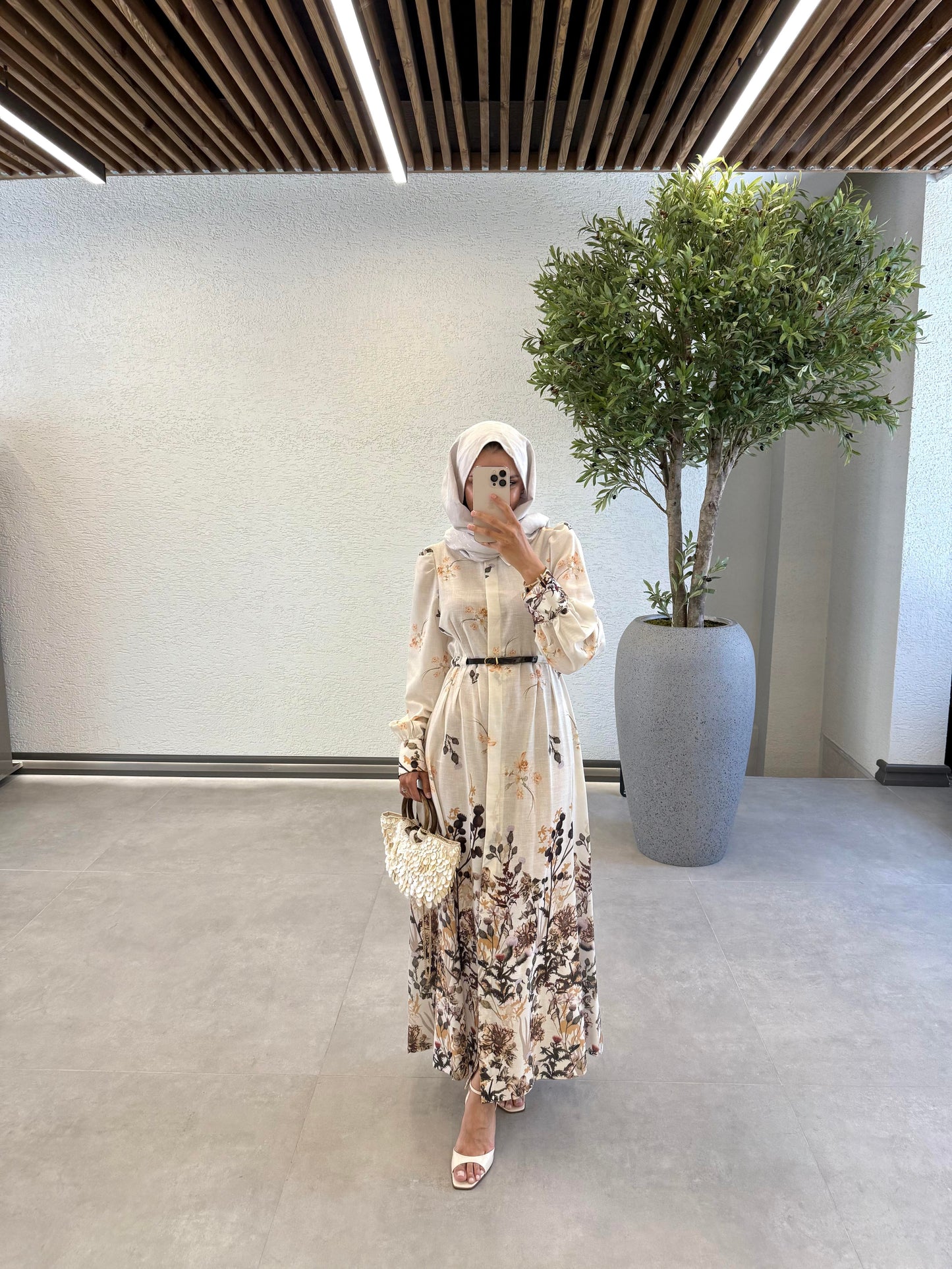 Lightweight Floral Linen Maxi Dress for Summer