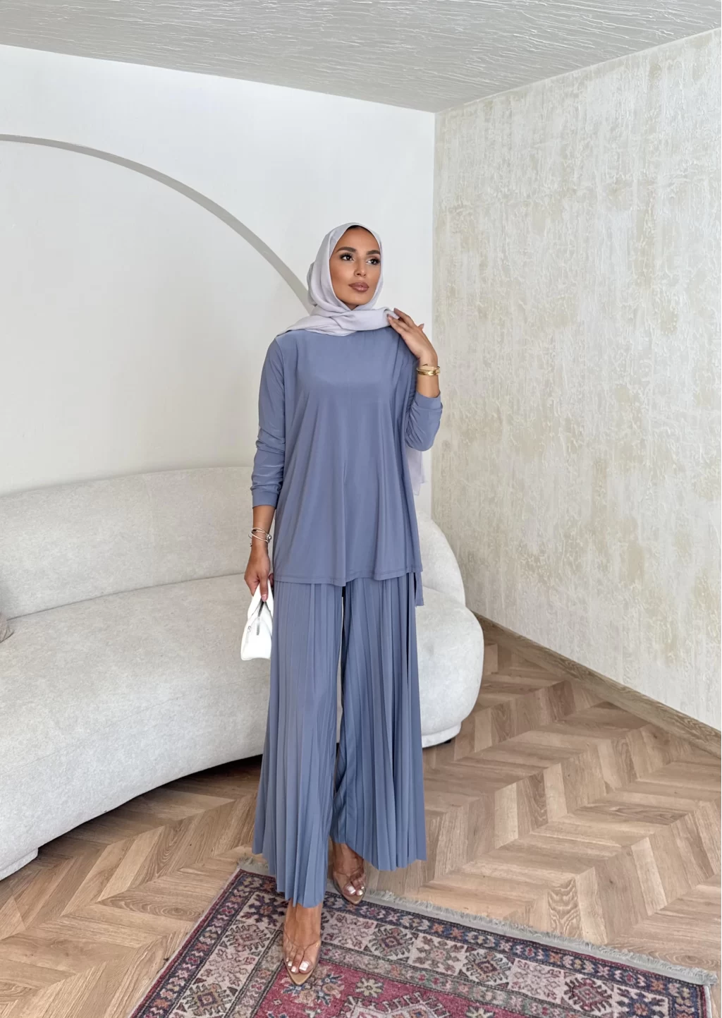 Casual Grey Two-Piece Outfit