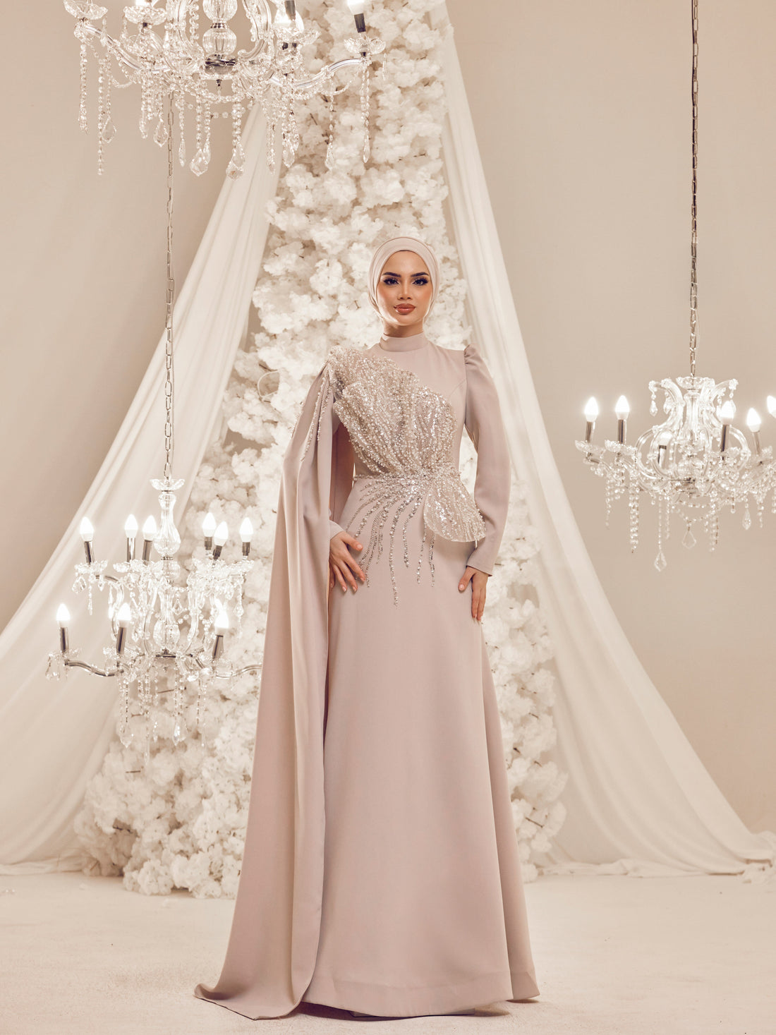 Latifa Boncuk İşlemeli Krep Uzun Abiye Elbise - Bej