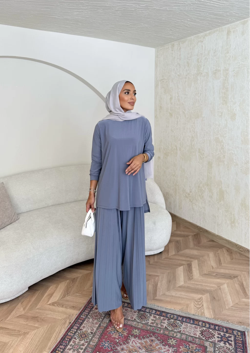 Casual Grey Two-Piece Outfit
