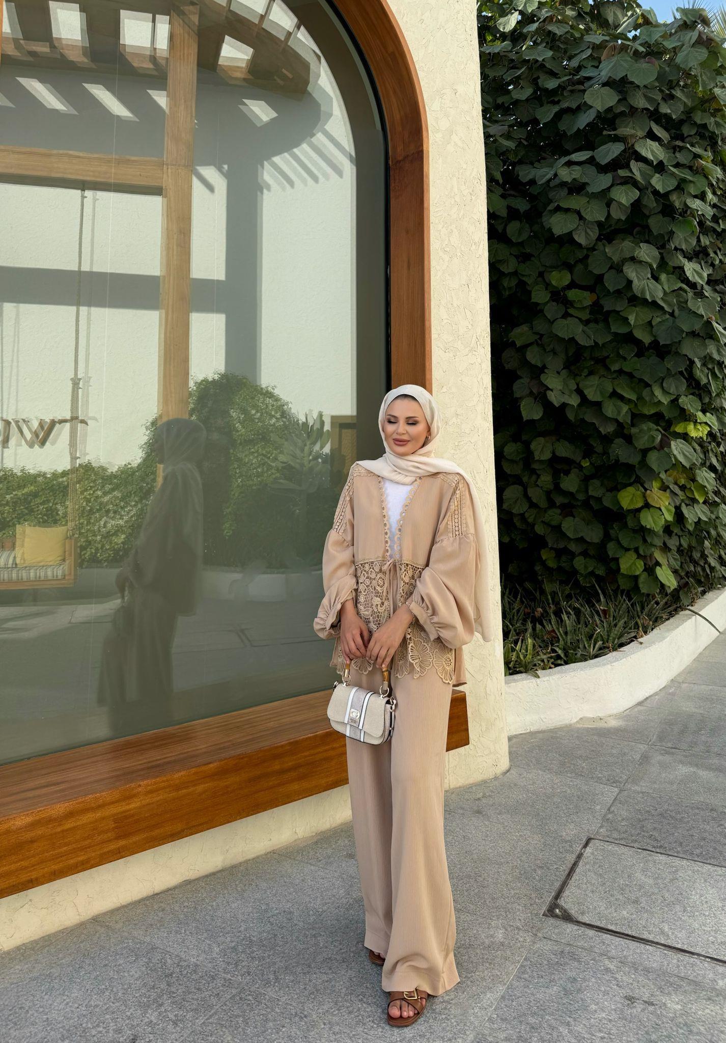 Lace-Trimmed Beige Crinkle Fabric Kimono & Pants Set