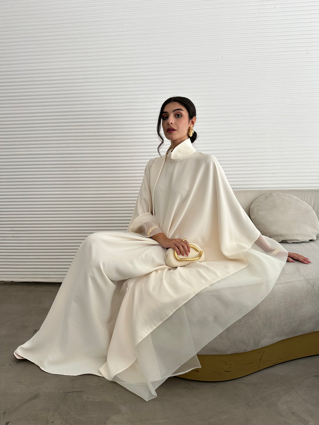 Krem Organze Detaylı Kaftan Elbise