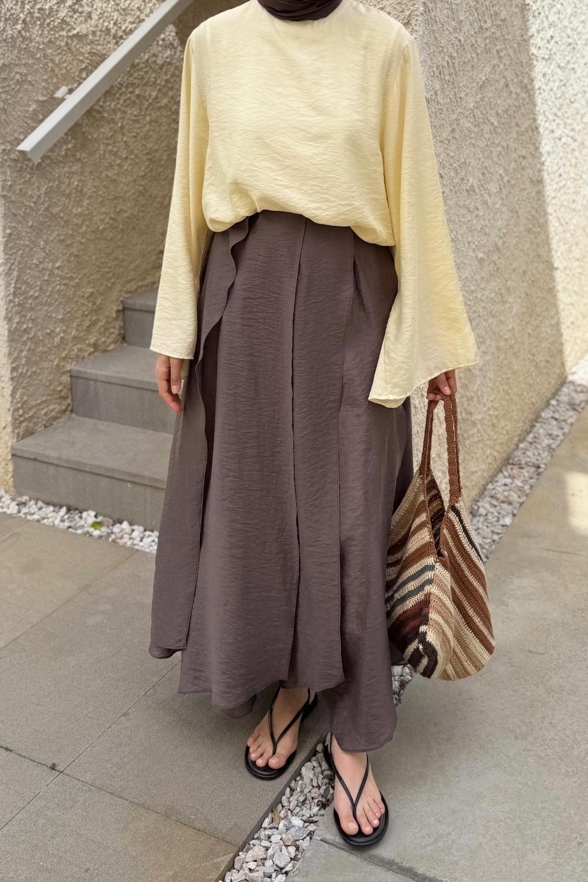 Asymmetric Detail Midi Skirt in Brown