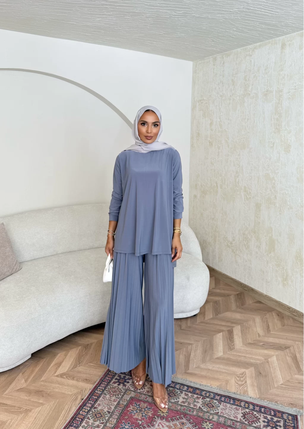 Casual Grey Two-Piece Outfit