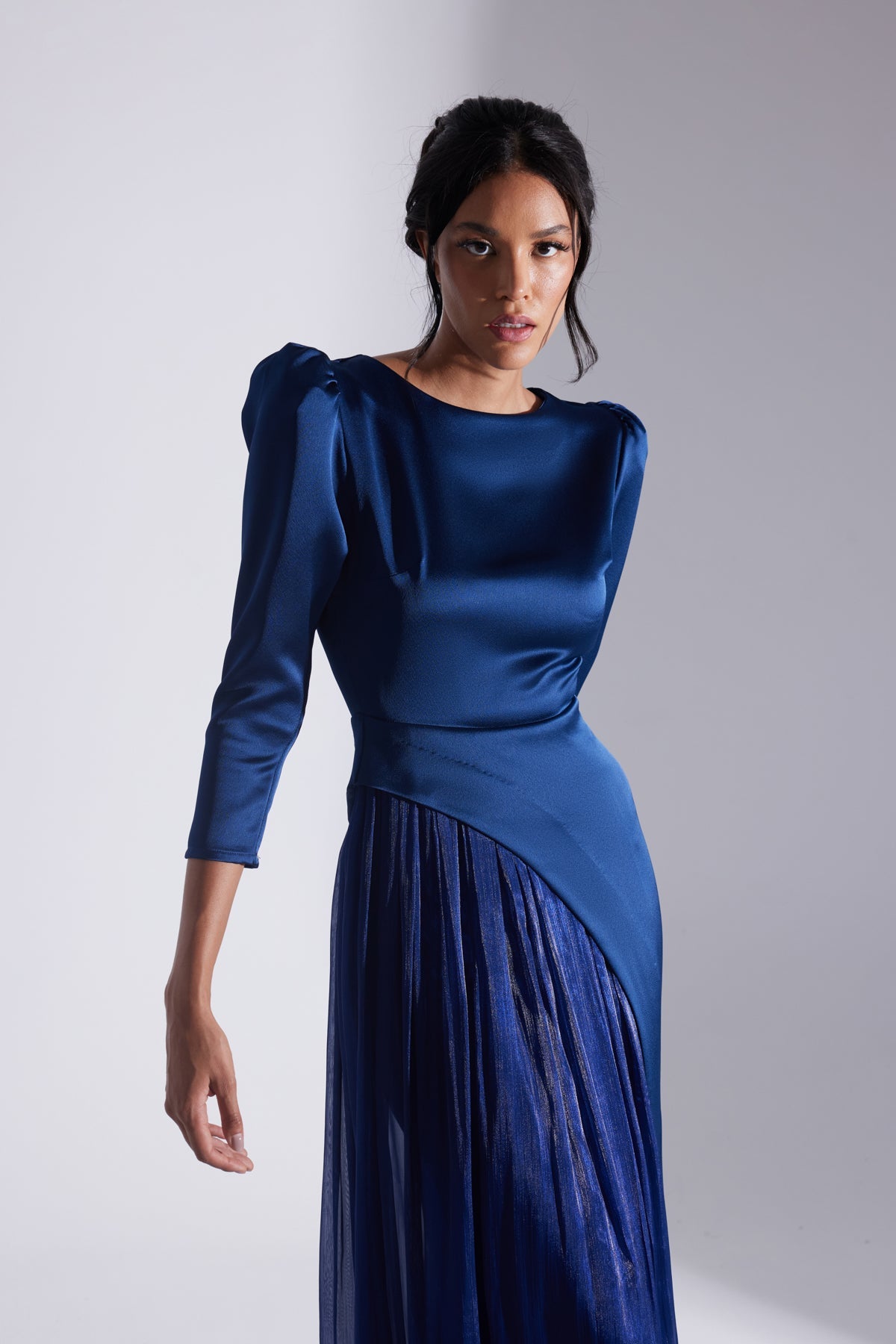 Saxe Blue Asymmetric Detailed Chiffon Skirt Wedding Dress