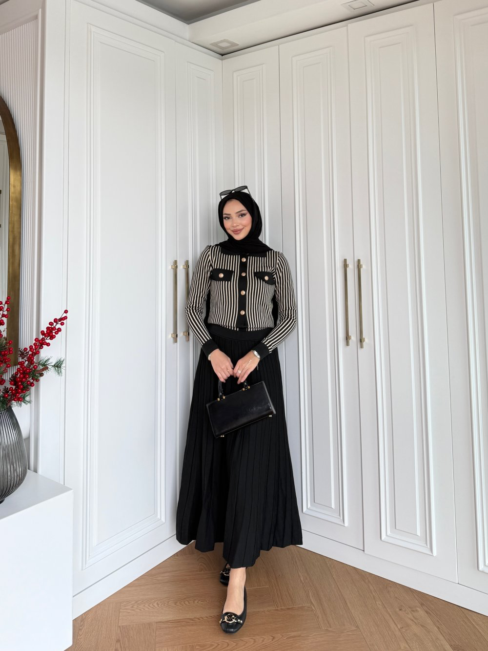 Premium Knit Pleated Skirt Set – Black