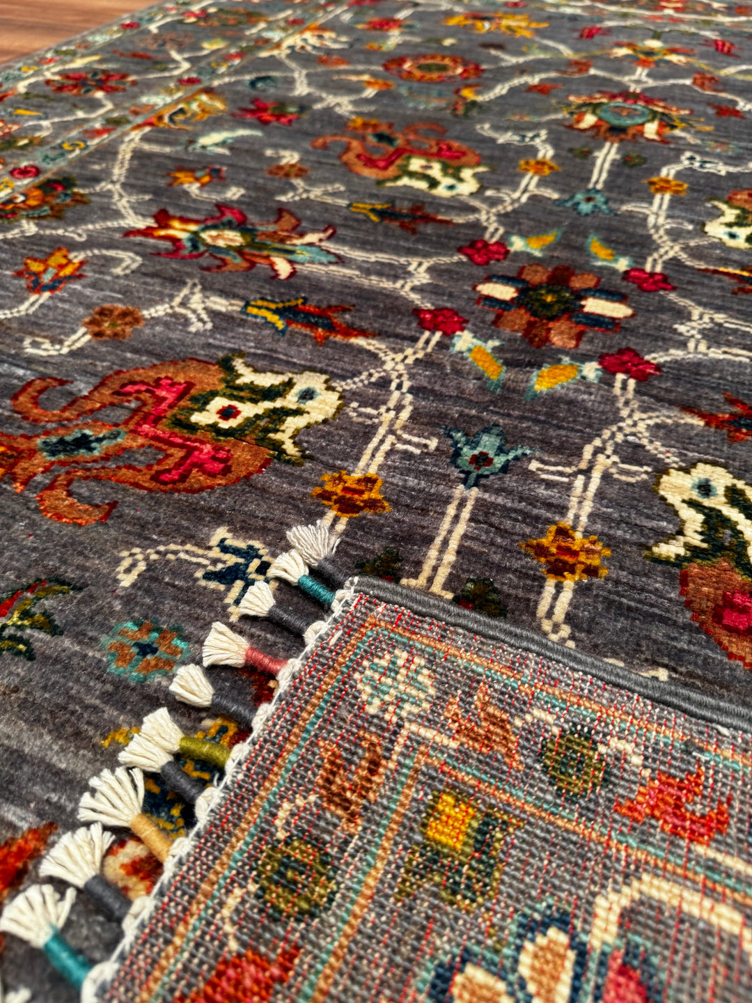 SULTANİ ÇİÇEKLİ ORJİNAL EL DOKUMASI GRİ KÖK BOYA YÜN HALI 124X181 2.24 METREKARE - 3X5 FT
