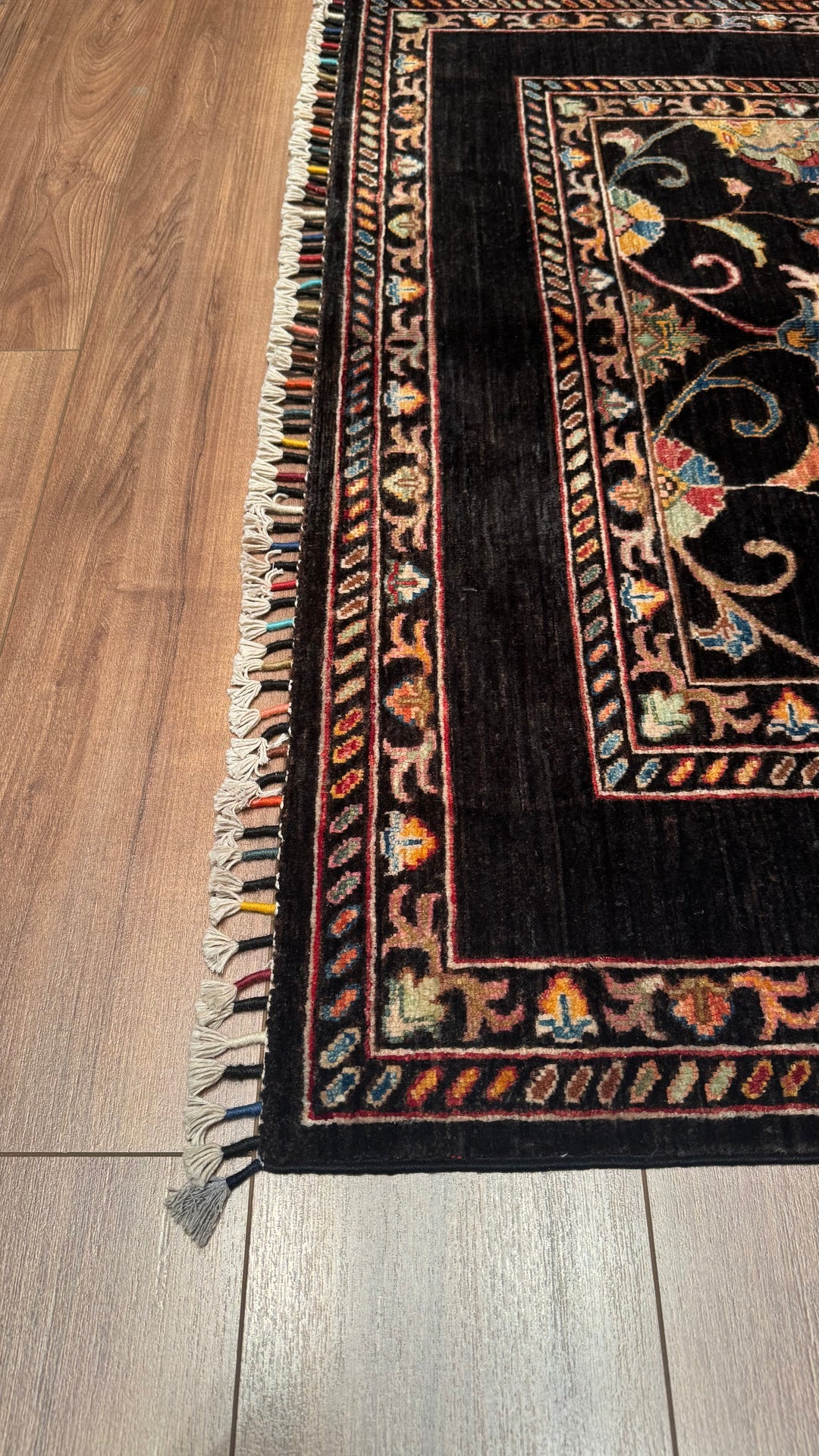 SULTANİ BİNBİRGECE ORJİNAL EL DOKUMASI SİYAH KÖK BOYA YÜN HALI 128X182 2.33 METREKARE - 4X6 FT