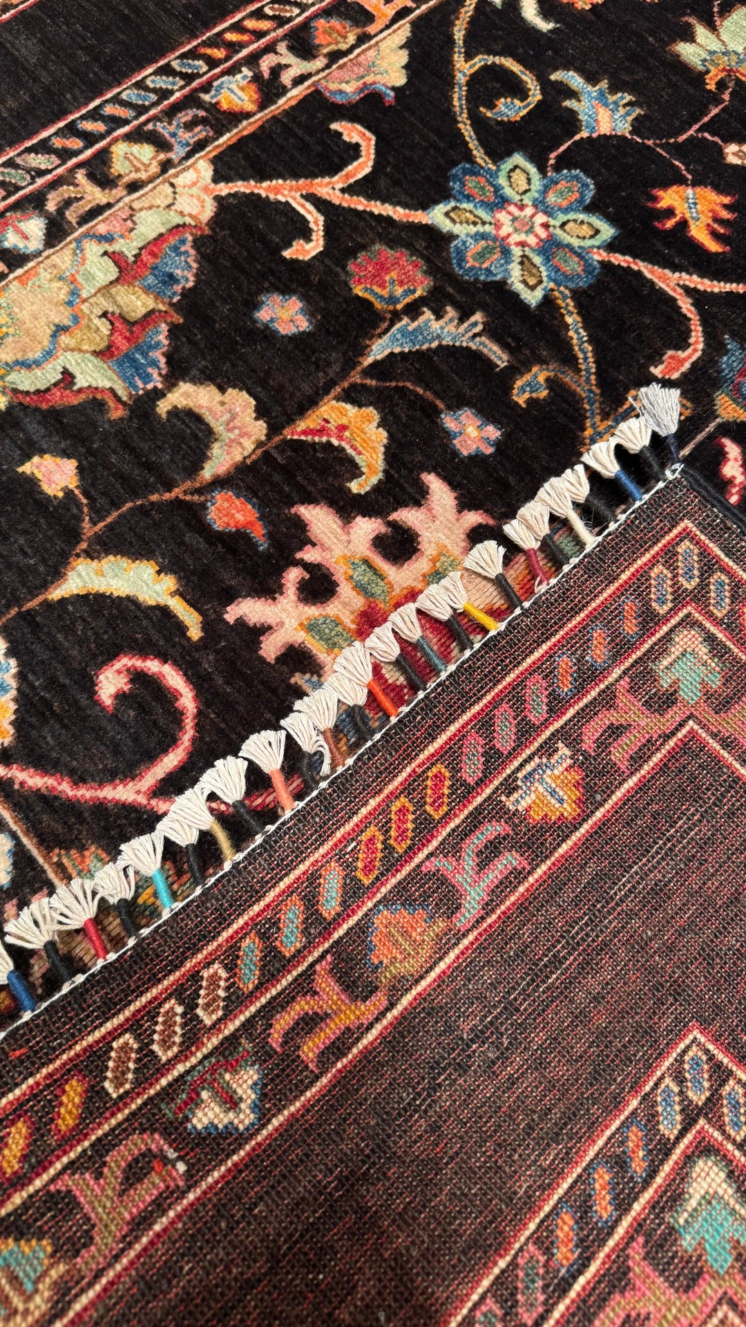 SULTANİ BİNBİRGECE ORJİNAL EL DOKUMASI SİYAH KÖK BOYA YÜN HALI 128X182 2.33 METREKARE - 4X6 FT