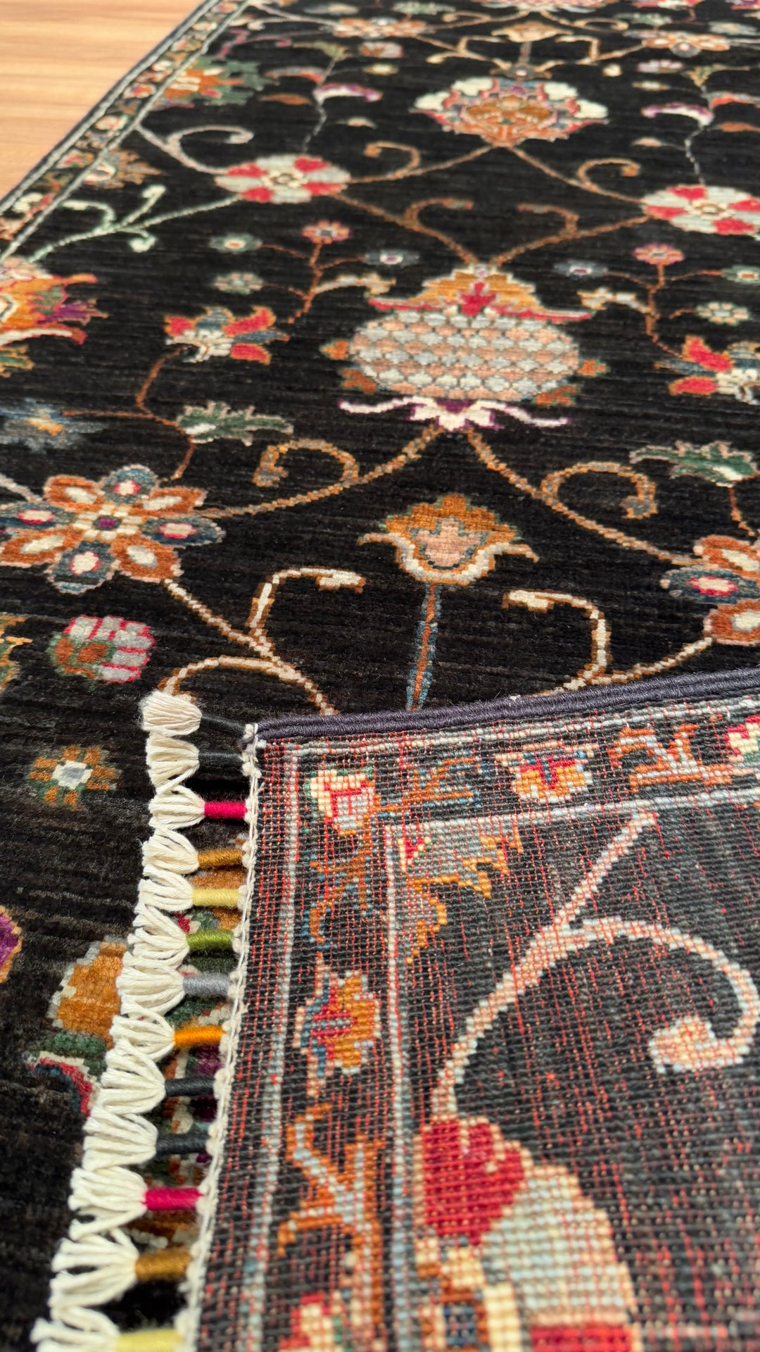 SULTANİ ÇİÇEKLİ YOLLUK ORJİNAL EL DOKUMASI SİYAH KÖK BOYA YÜN HALI 0.76X295 2.24 METREKARE - 2X10 FT