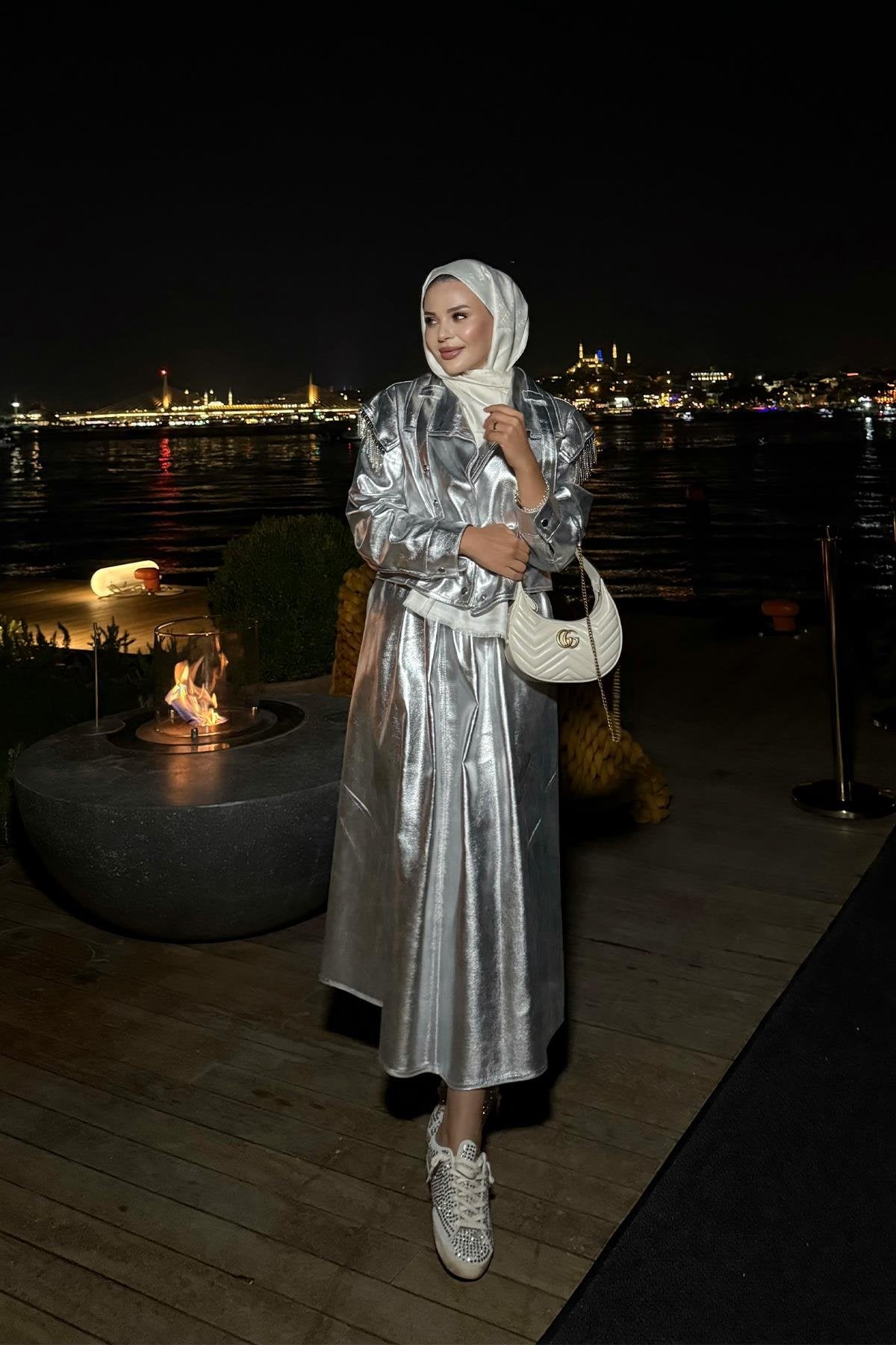 Silver Set with Metallic Skirt and Shoulder Stone Details