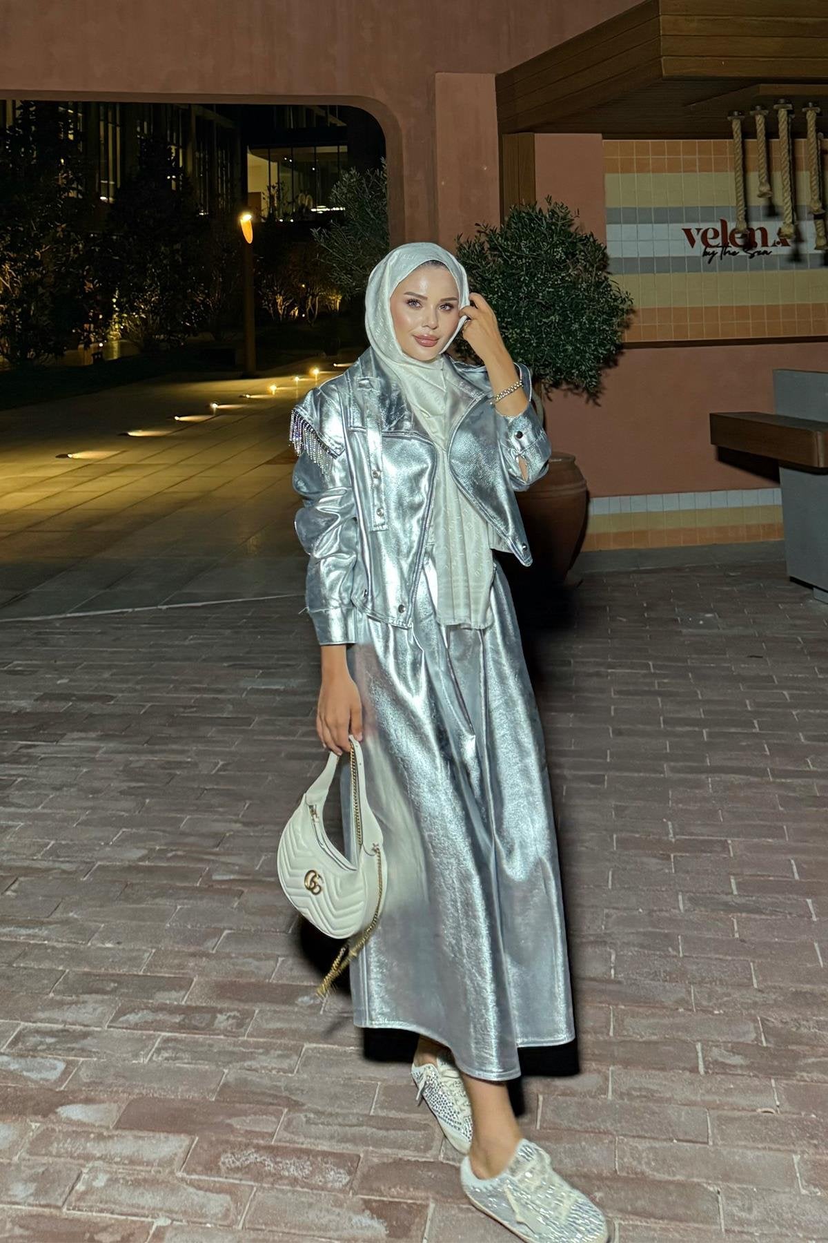 Silver Set with Metallic Skirt and Shoulder Stone Details