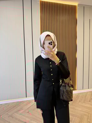 Mercerized Knitwear Set – Black
