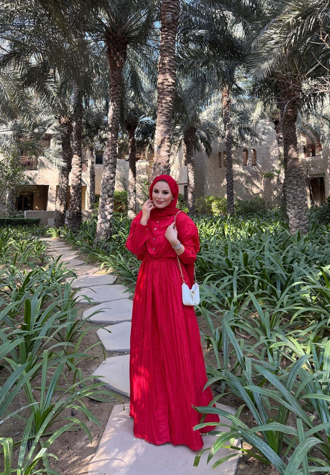 Wrinkle-Effect Cotton Poplin Maxi Dress – Cherry Red