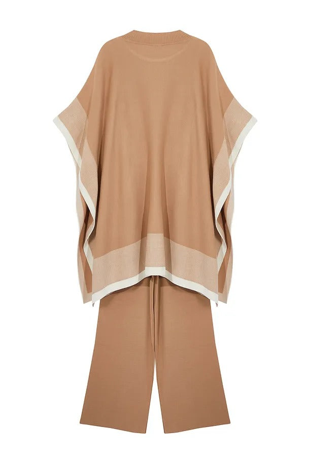 Stone Color-Block Knit Poncho & Pants Two-Piece Set