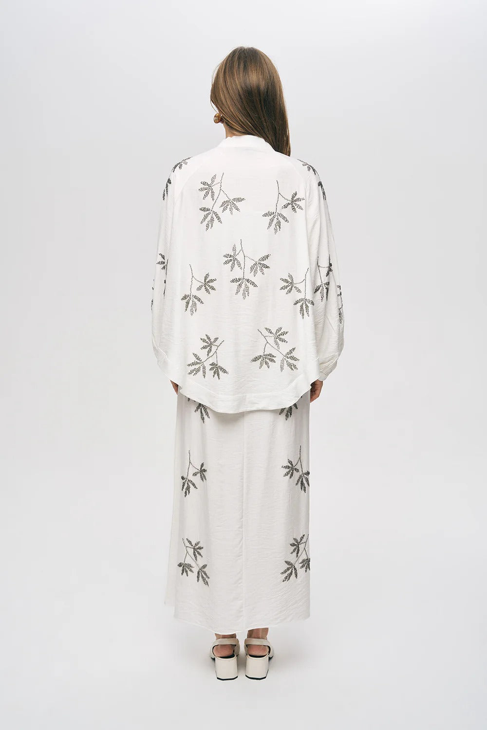 Limited Collection Leaf Embroidered Oversized Draped Kimono – Ecru
