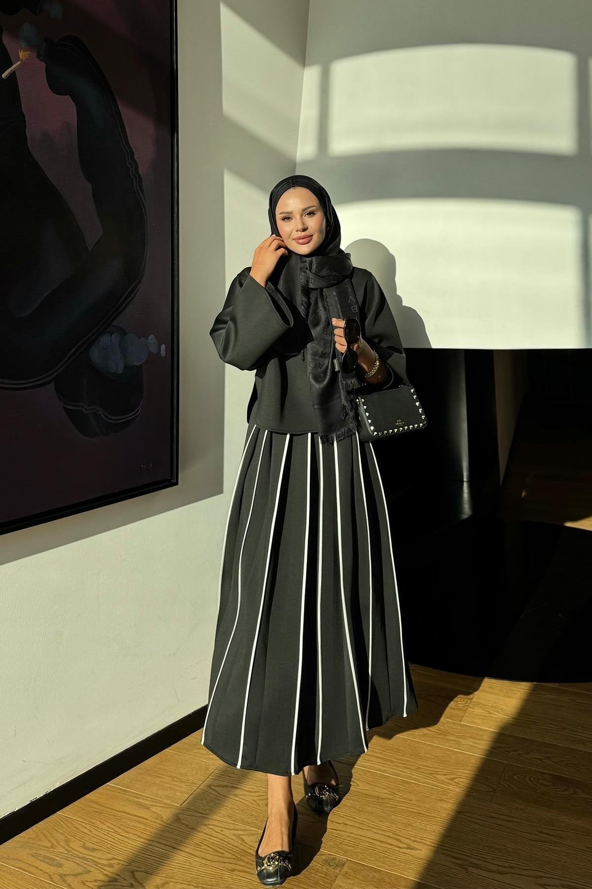 Black Scuba Skirt Co-Ord with Contrast Piping