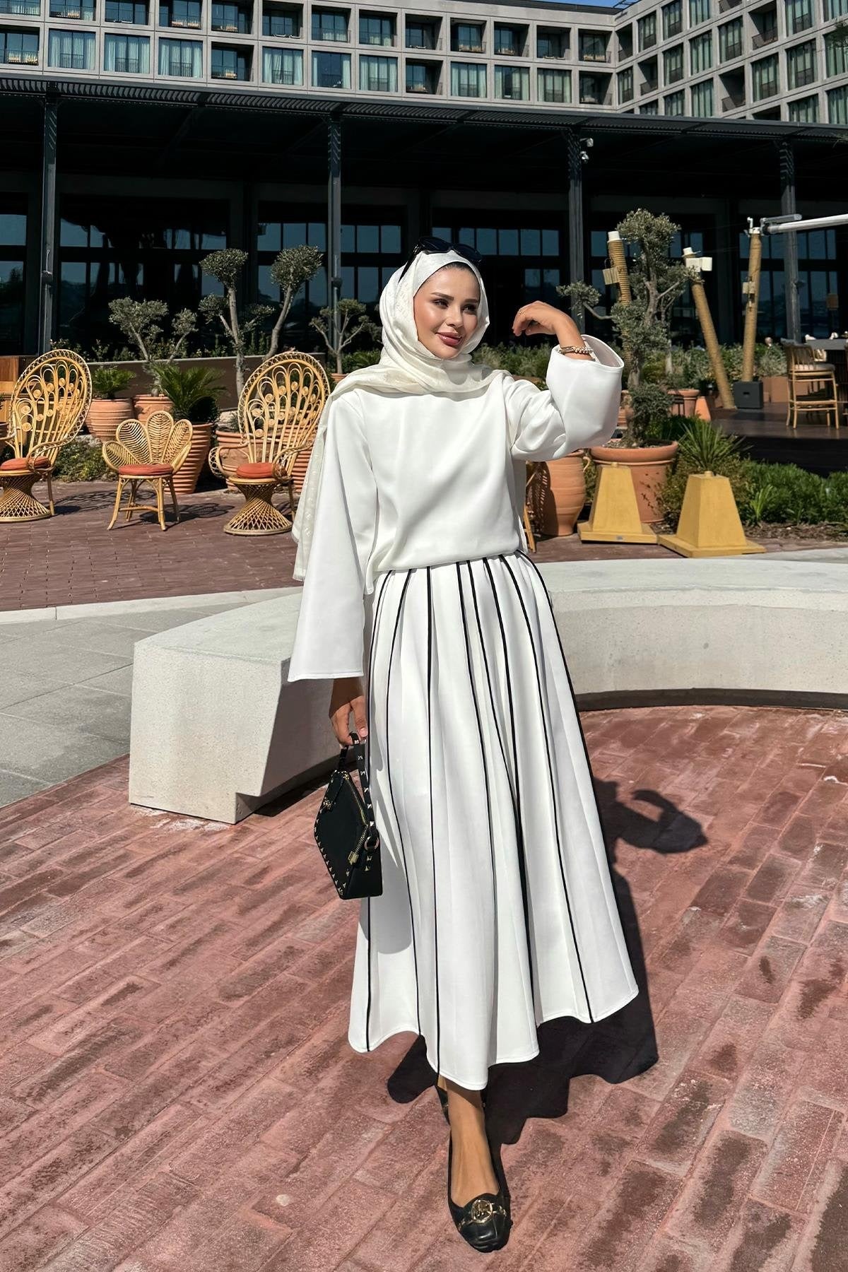 White Scuba Skirt Co-Ord with Contrast Piping