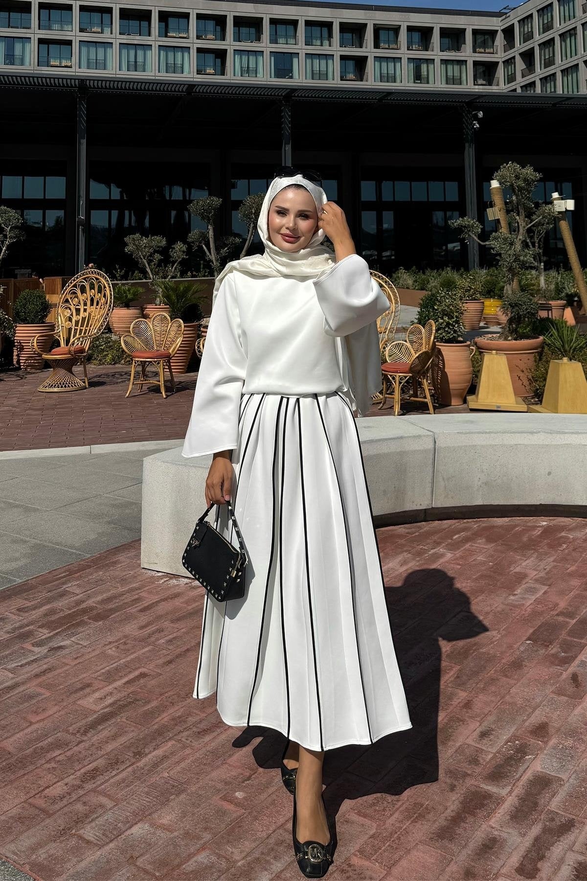 White Scuba Skirt Co-Ord with Contrast Piping