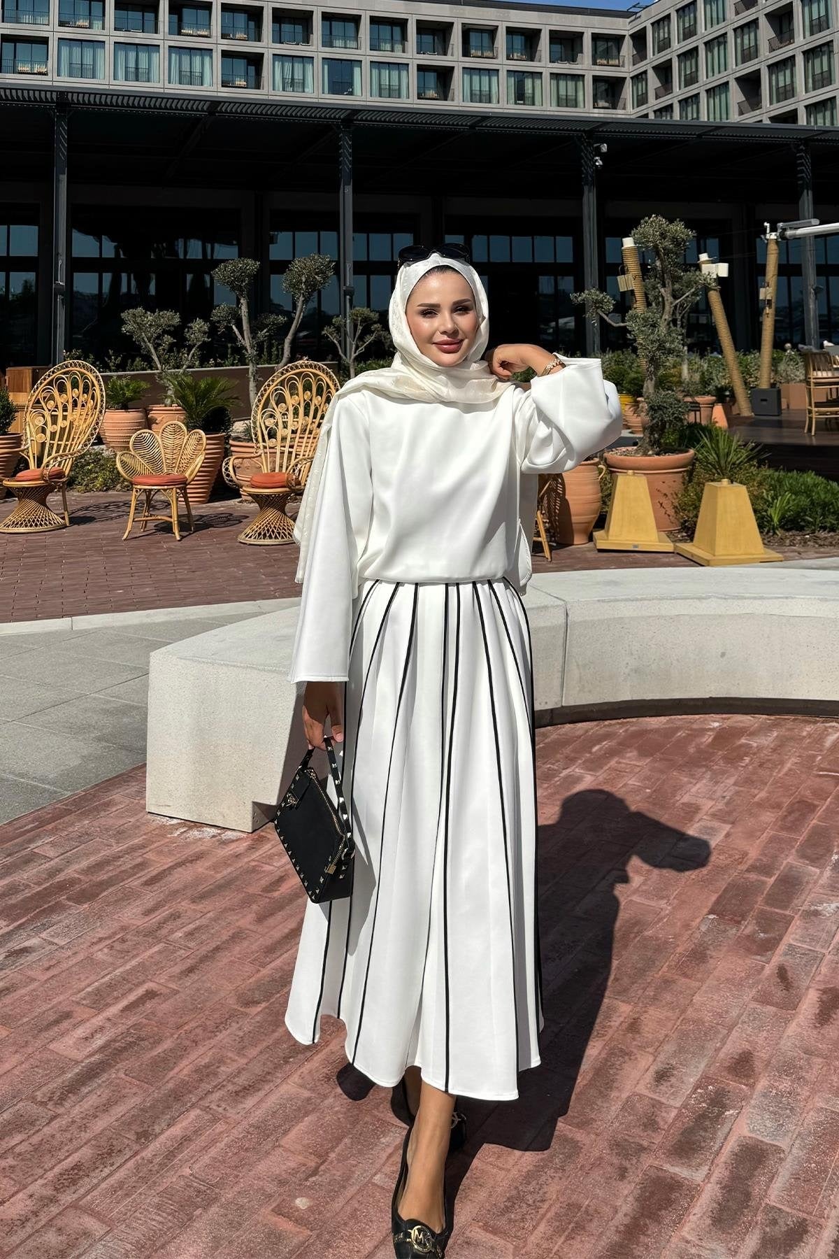 White Scuba Skirt Co-Ord with Contrast Piping