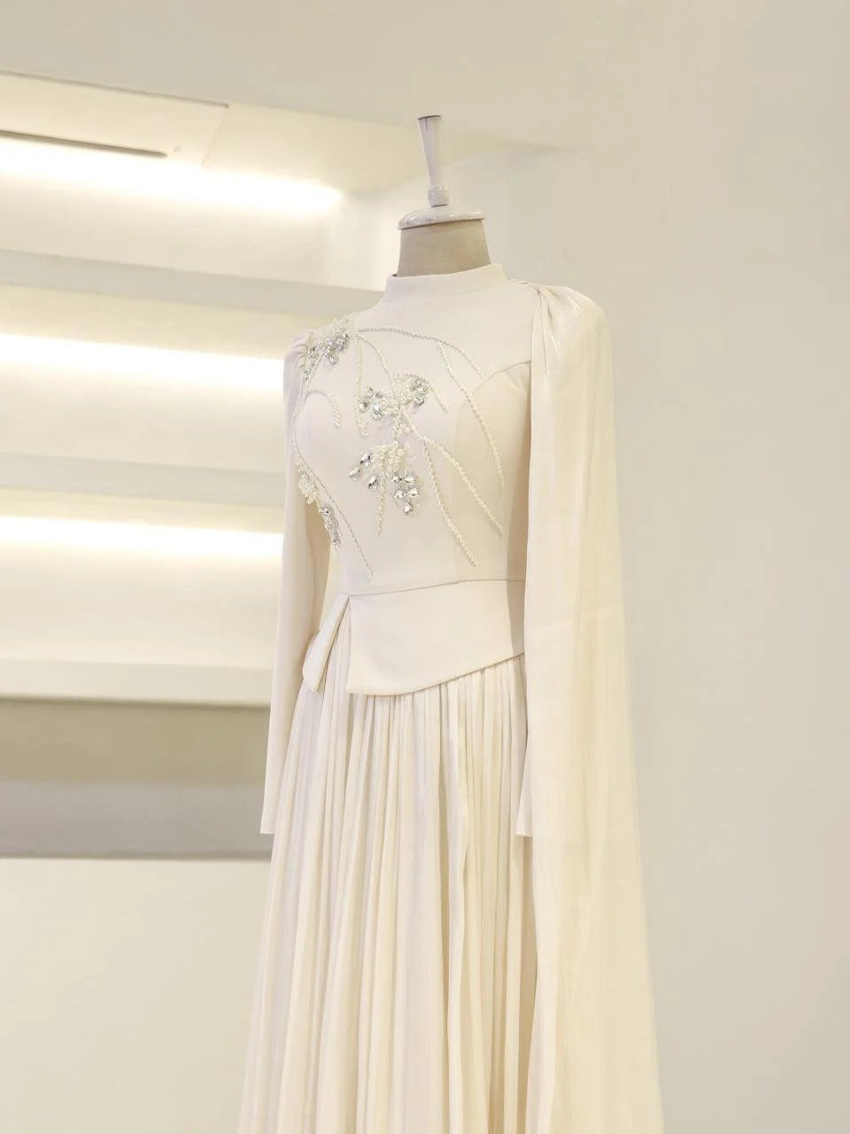Beaded Embellished Maxi Evening Dress for Formal Events - Cream