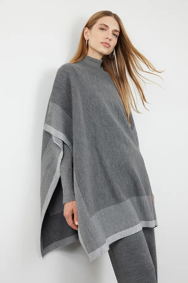 Grey Color-Block Knit Poncho & Pants Two-Piece Set