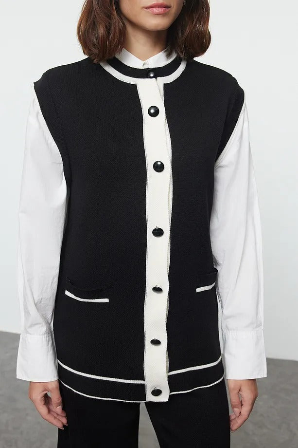 Black & Ecru Trim Buttoned Knit Vest Two-Piece Set