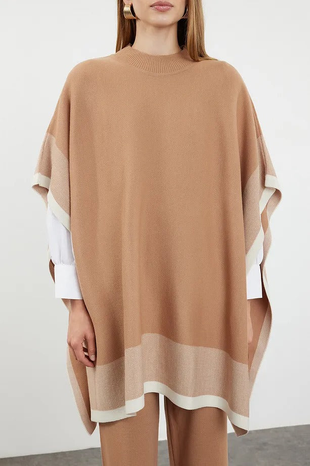 Stone Color-Block Knit Poncho & Pants Two-Piece Set