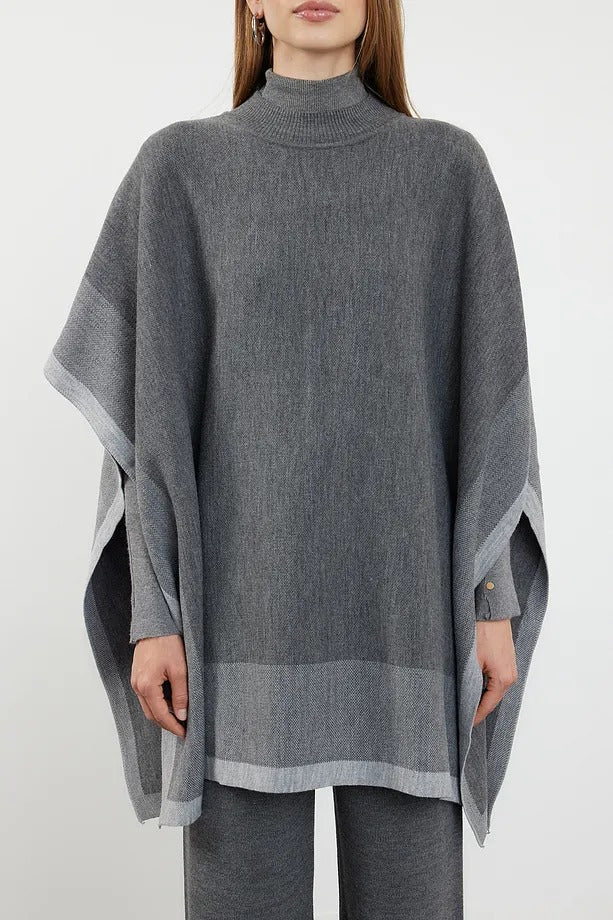 Grey Color-Block Knit Poncho & Pants Two-Piece Set