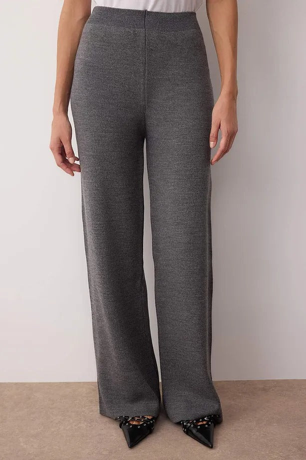 Anthracite Zip-Detail Knit Top & Pants Two-Piece Set with Pockets
