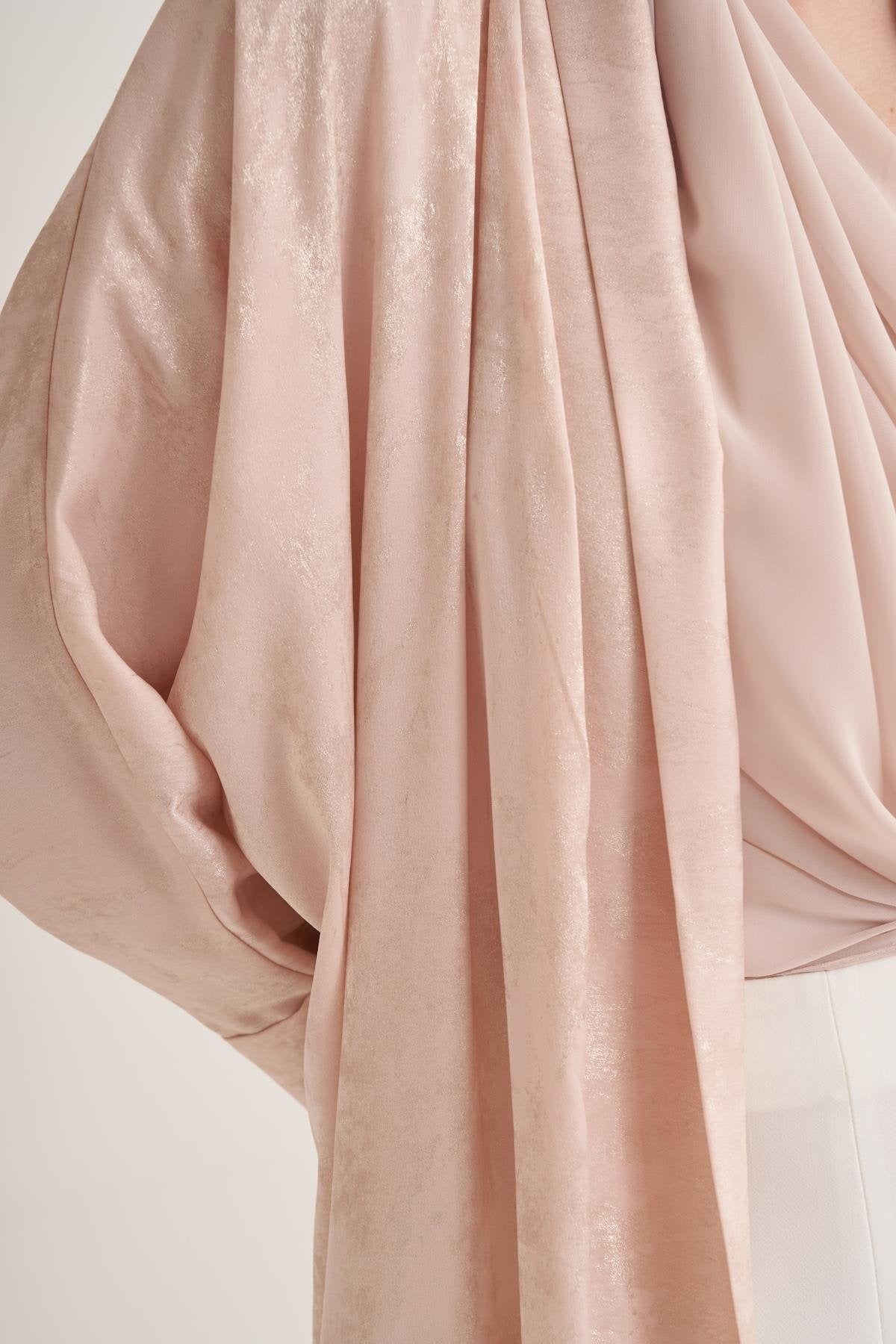 Gold-Textured Open Abaya in Cream with Matching Scarf