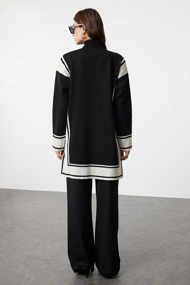 Black Relaxed-Fit Striped Knit Tunic & Pants Two-Piece Set