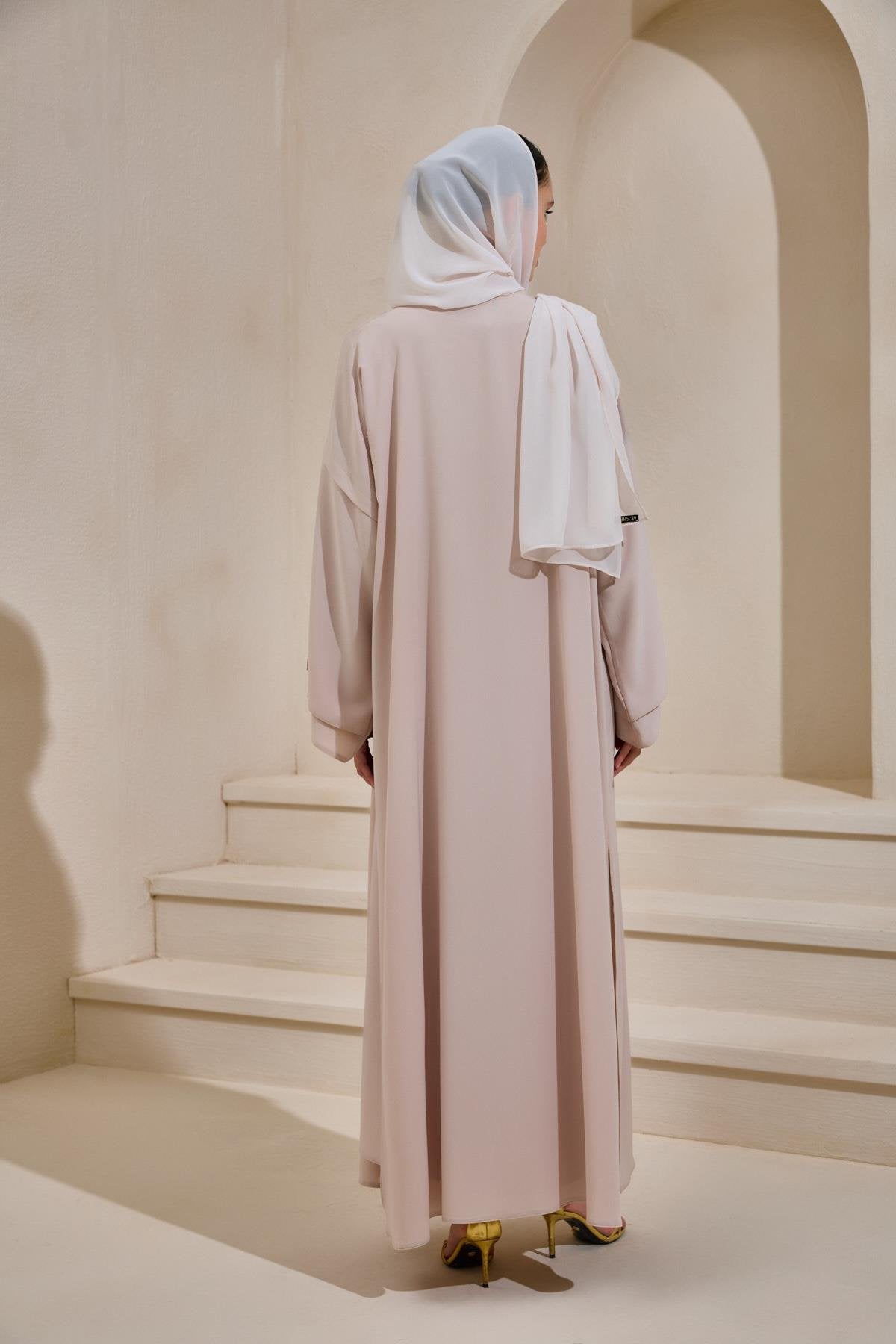 Crepe Abaya Powder Set With Inner Dress - sonafey