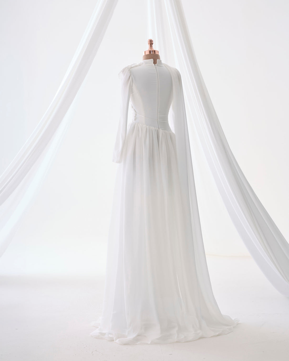 Maya White 3D Floral Evening Dress –Formal Gown