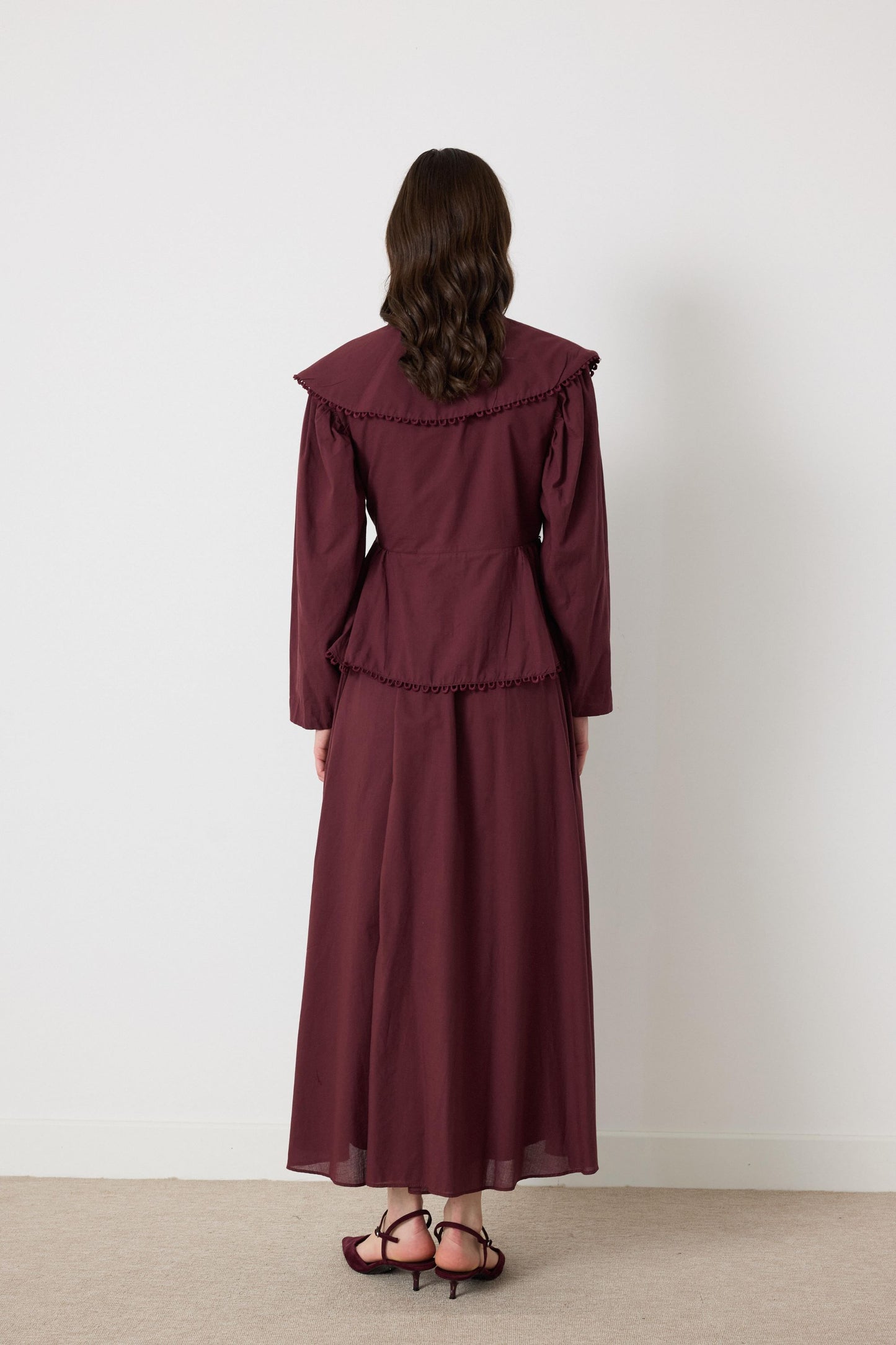 Cotton Linen-Blend 2-Piece Lace Detailed Front-Tie Skirt Set in Burgundy