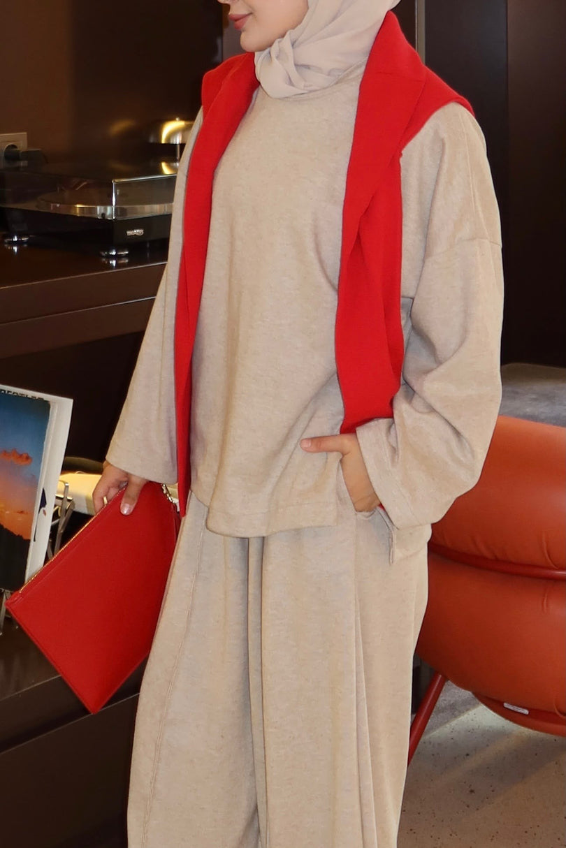 Three-piece knit cardigan top and pants set Beige – upper-outfit