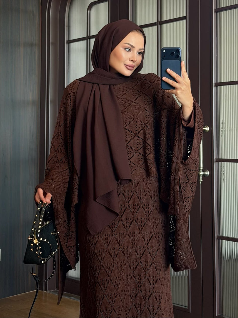 Brown openwork knit poncho and maxi skirt three piece set – detail