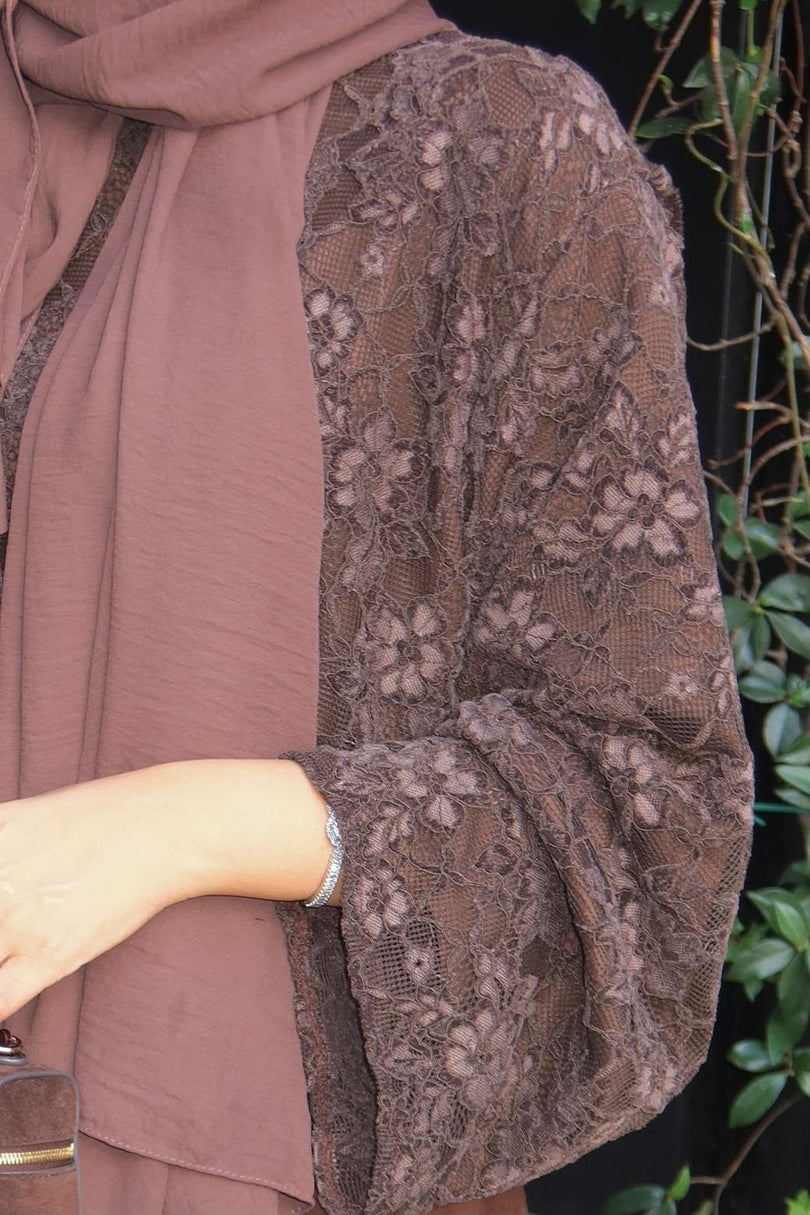 Velvet lace-detail top and maxi skirt set in Brown – lace-closeup