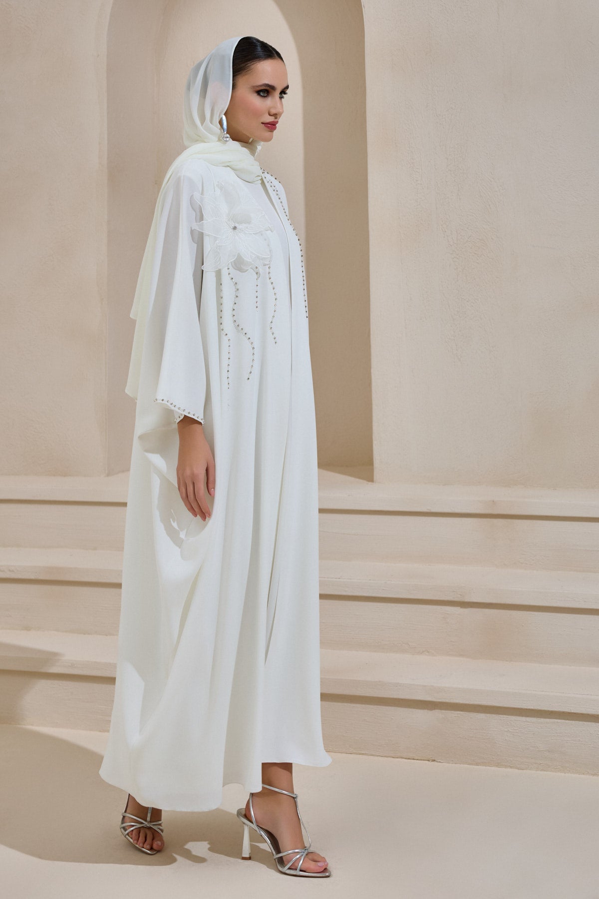 White Crystal Embellished Flower Abaya - sonafey