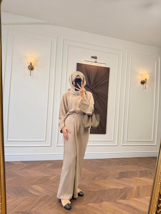 Tencel Oversized Top & Wide-Leg Trouser Co-ord Set with Brooch Waist Detail Beige
