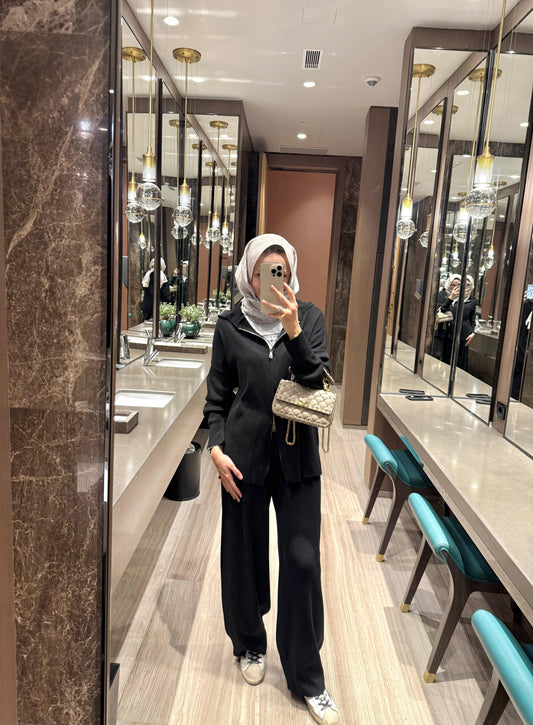 Two-Piece Knitwear Set – Black
