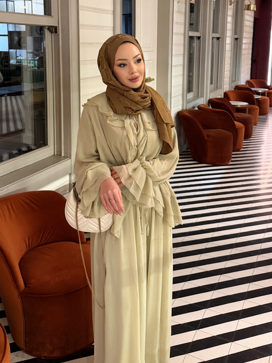 Ghalia Chiffon Two-Piece Set with Trousers – Yellow