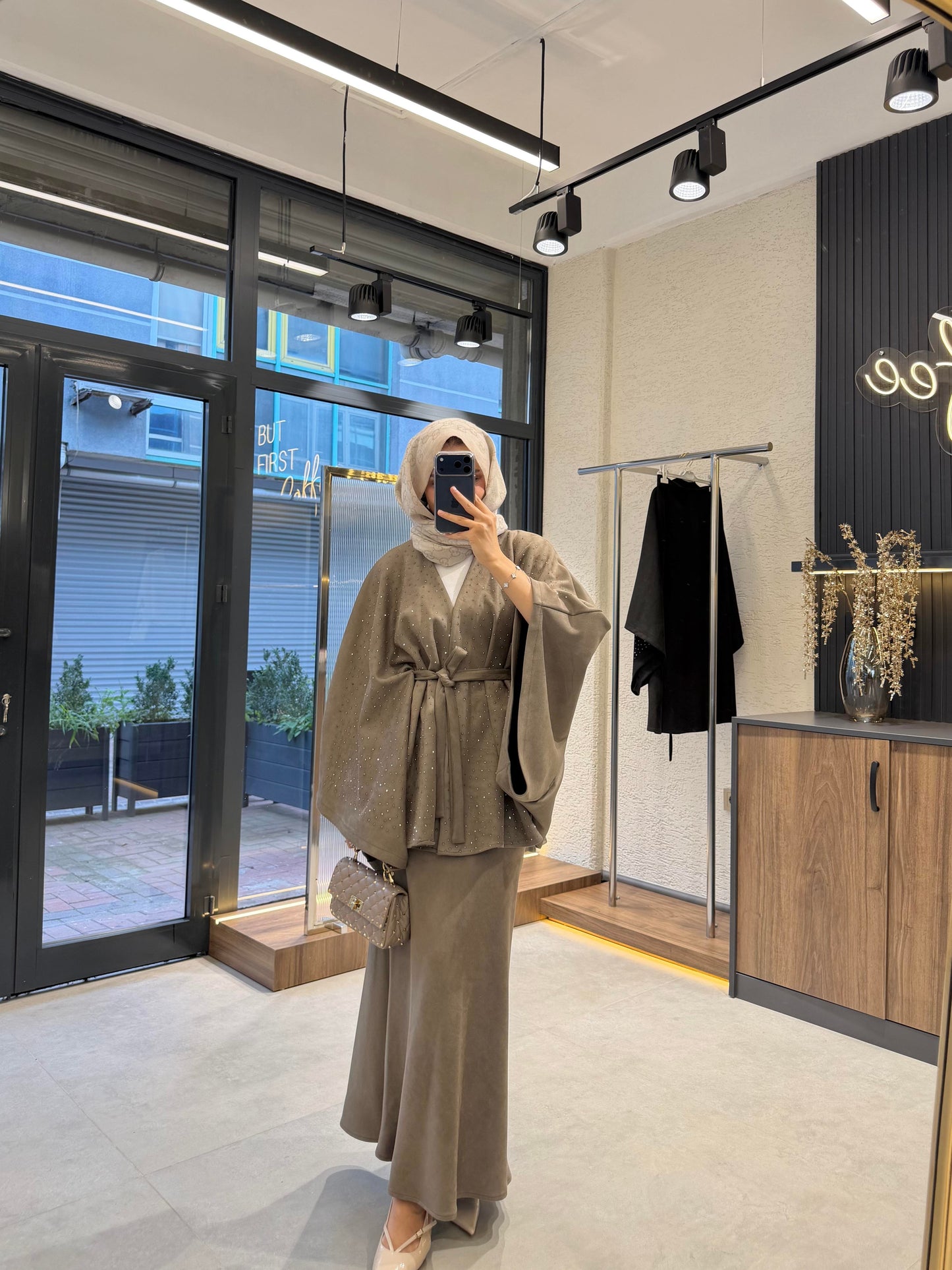 Sandy Luxe Belted Two-Piece Set – Beige