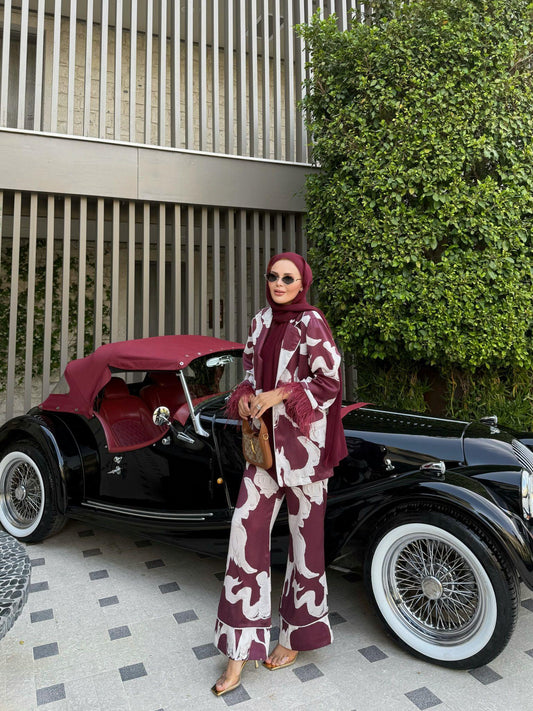 Feather-Trimmed Blazer & Pants Set – Burgundy
