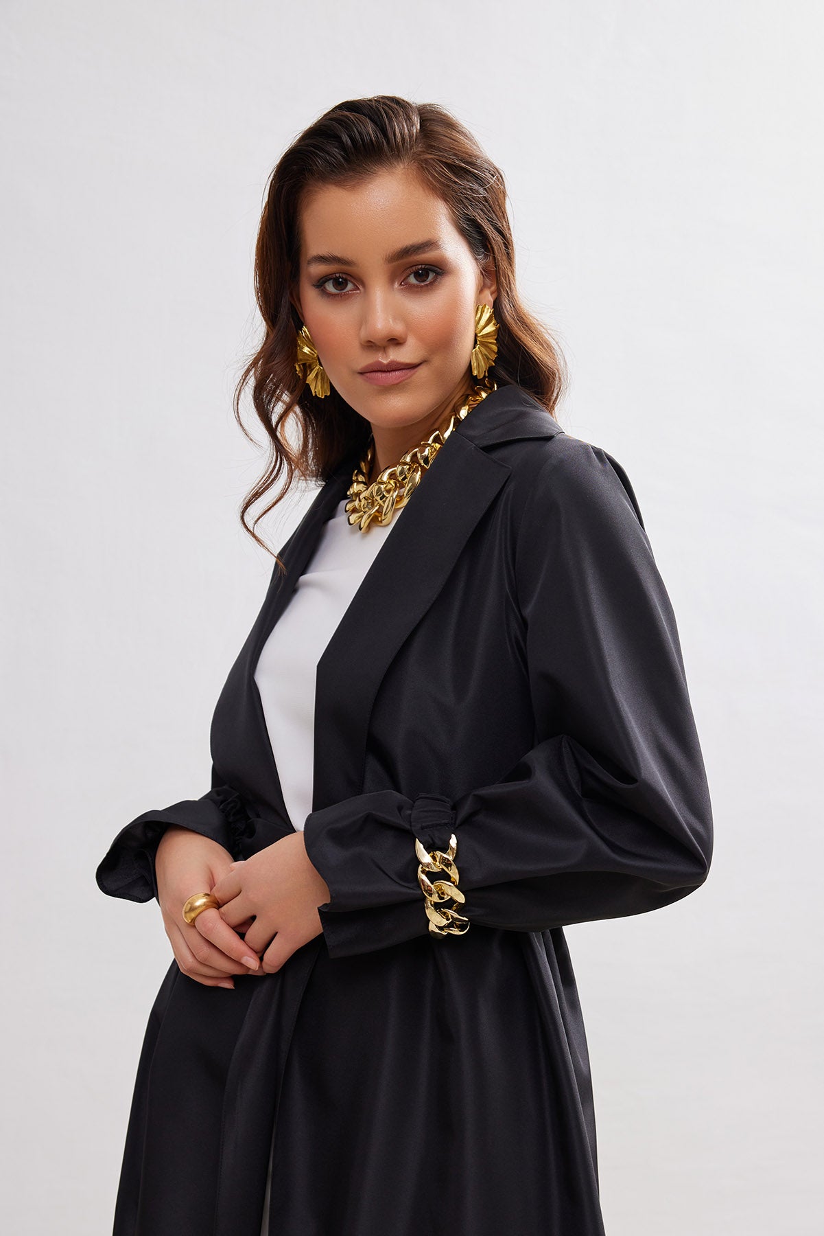 Black Chain Detailed Taffeta Trench Abaya