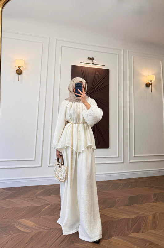 Off white Textured Co-ord Set – Balloon Sleeve Shirt & Wide-Leg Trousers